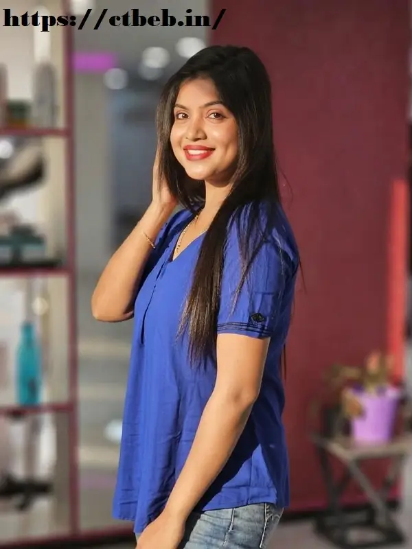 female escort Udaipur profile